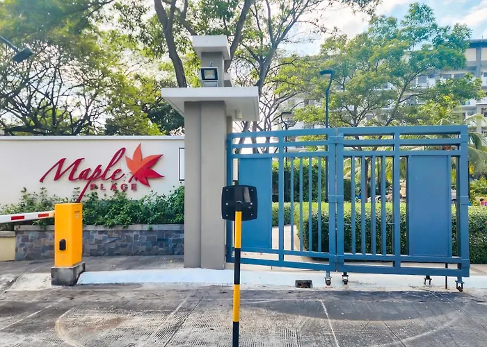 Apartment 2br Fully Air-conditioned Staycation With Parking *