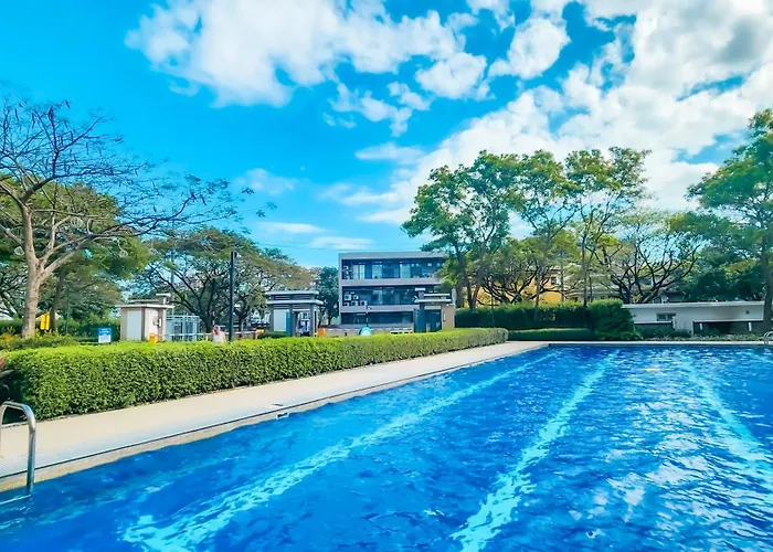 2br Fully Air-conditioned Staycation With Parking Apartment Manila