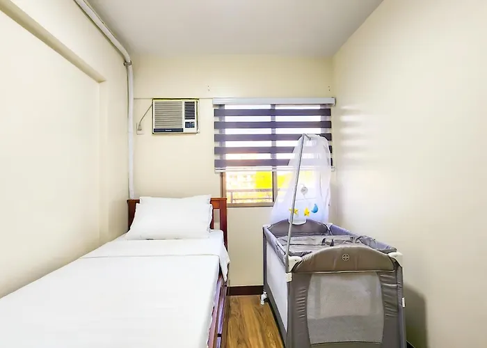 Apartment 2br Fully Air-conditioned Staycation With Parking *