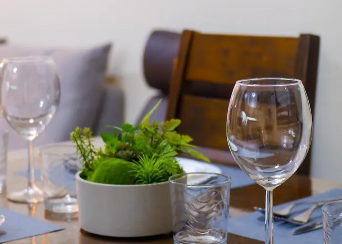 2br Fully Air-conditioned Staycation With Parking *