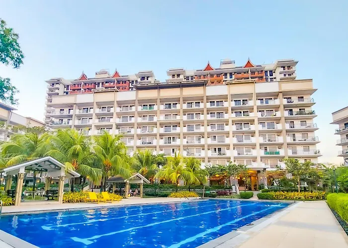2br Fully Air-conditioned Staycation With Parking