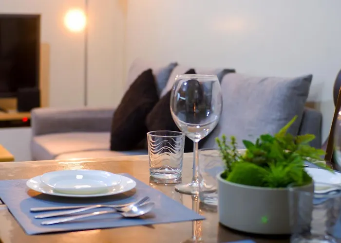 2br Fully Air-conditioned Staycation With Parking Manila
