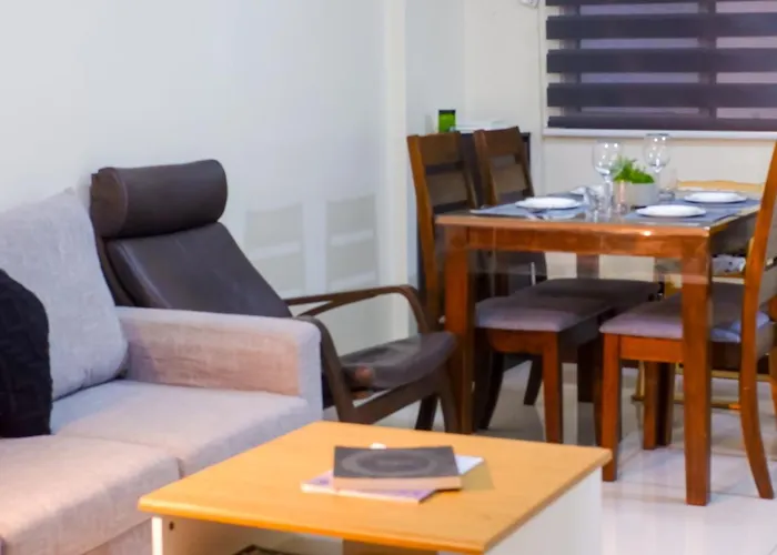 2br Fully Air-conditioned Staycation With Parking Manila