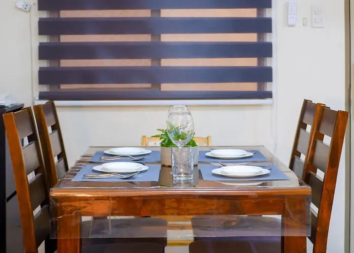 2br Fully Air-conditioned Staycation With Parking Apartment *