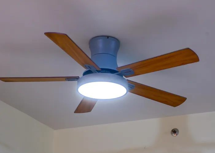 2br Fully Air-conditioned Staycation With Parking * Manila