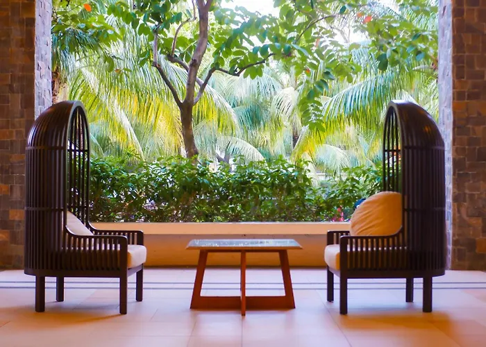 Apartment 2br Fully Air-conditioned Staycation With Parking *
